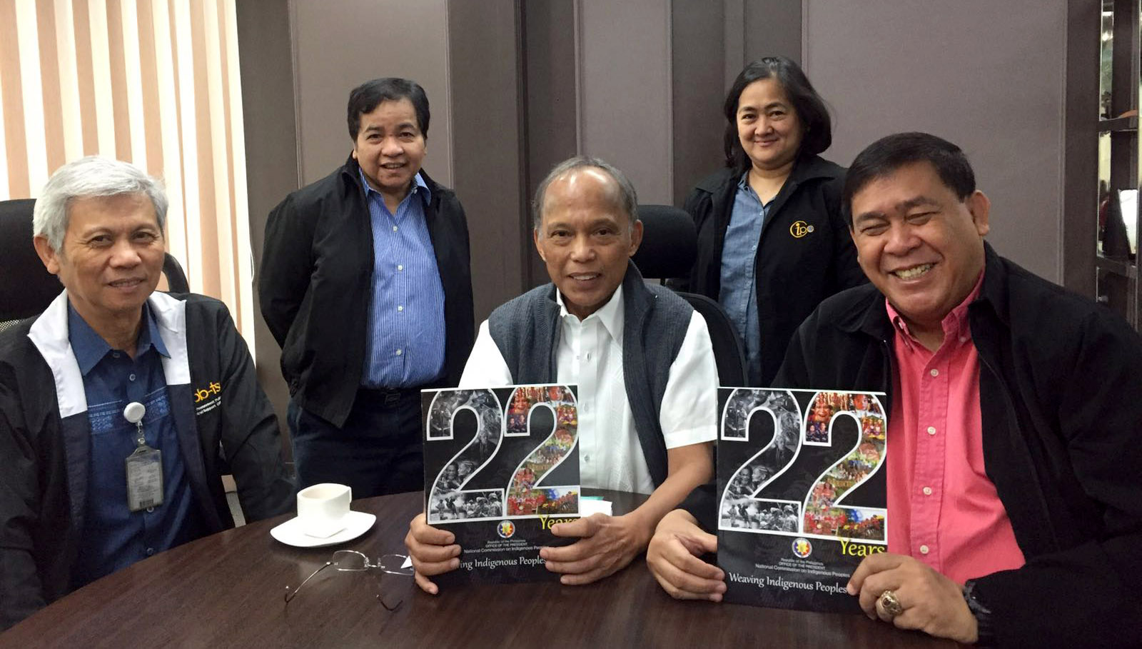  Secretary Alfonso G. Cusi (center) in a meeting with NCIP Chairperson Allen A. Capuyan (bottom, right) and DOE Assistant Secretary Robert B. Uy (bottom, left), Renewable Energy Management Bureau Director Mylene C. Capongcol and Investment Promotions Office Chief Lisa S. Go.