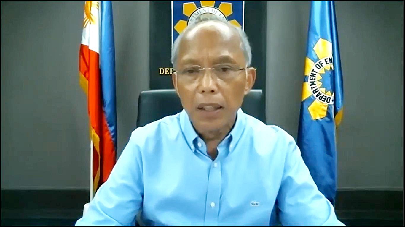 CREATING A BETTER FUTURE:In his remarks, Energy Secretary Alfonso G. Cusi stressed the need to increase renewable energy share in the country's energy mix while adhering to higher environmental standards. According to him, through this Memorandum of Understanding (MOU), the commitment towards clean energy will be soon realized, and shall have beneficial impact for the Filipino people.