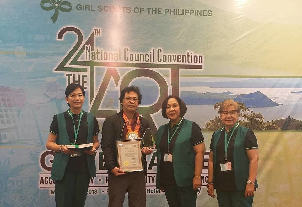 The Department of Energy (DOE) headed by Secretary Alfonso G. Cusi was given an Institutional Citation Award by the Girl Scouts of the Philippines (GSP) during its 24th National Council Convention and Triennial Awards on May 26, 2018 at the Summit Ridge Hotel in Tagaytay City.