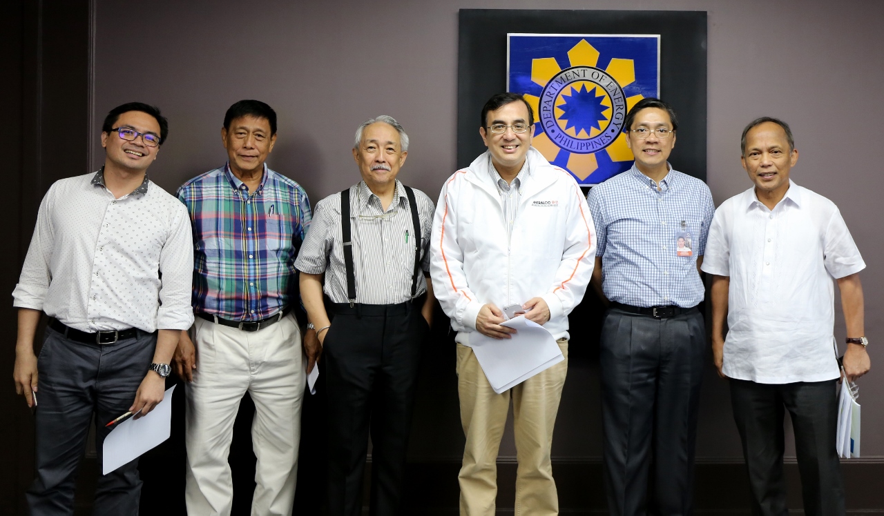 This is a photo release on the courtesy meeting of Meralco officials with DOE Secretary Alfonso G. Cusi on 05 July 2016 at DOE Compound in Taguig City.