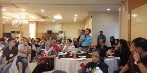 DOE LISTENS: Stakeholder participants actively participate during the open forum for the IEC of the Philippine Energy Plan ‎‎2017-2040 held on 5 December at Chalet Hotel in Baguio City for northern Luzon stakeholders. Discussions included the benefits and impact of the PEP ‎‎2017-2040 on the country's development and related policy issuances affecting the energy sector.