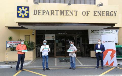 SAFELY PROVIDING ENERGY SERVICES IN THE TIME OF COVID-19: The DOE receives an initial donation of 200 rapid test kits from the One Meralco Foundation (OMF), the corporate social responsibility arm of the Manila Electric Company (Meralco). 
