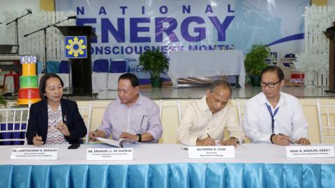 Department of Energy Secretary Alfonso G. Cusi, Undersecretary Raul B. Aguilos, Mr. Pascualito Beltran Gatan, Vice President for Branches and Campuses along with Dr. Junithesmer D. Rosales, Dean of the PUP Graduate School were present for the signing the Memorandum of Agreement (MOA) for the conduct of MPA for DOE employees on Monday, 3 December 2018.